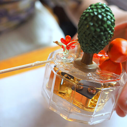 オルゴール手作り体験の様子