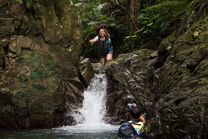 ワクワク感満載！滝つぼを目指そうの記事イメージ