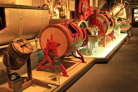 酪農と乳の歴史館ハンドチャーン