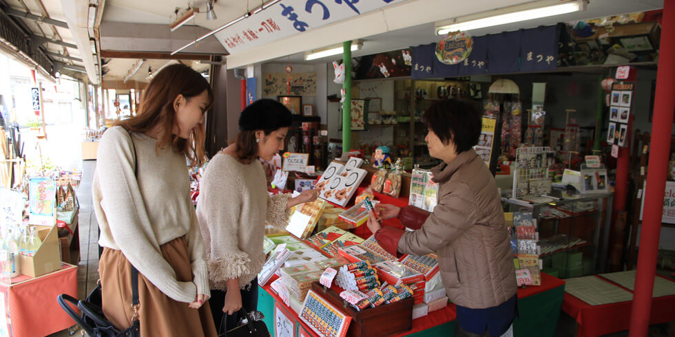 祐徳稲荷門前町を歩く