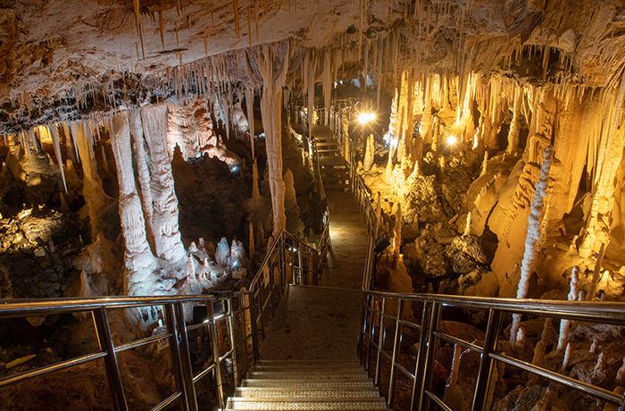 鍾乳洞