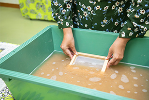 月桃紙づくり体験