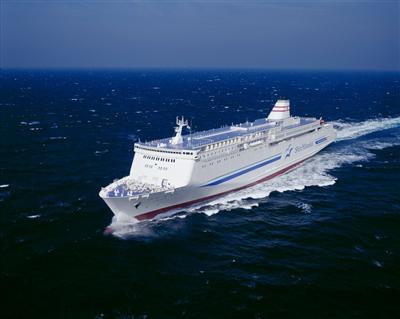新潟港（新潟県）と結ぶフェリー