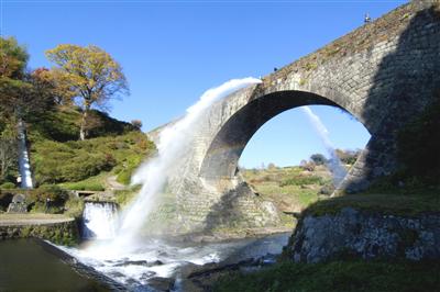 通潤橋