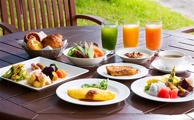 恩納村で朝食が人気！ホテル４選