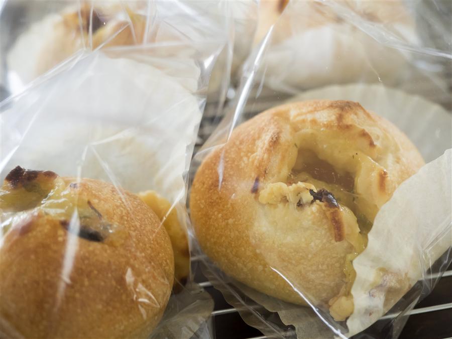 BOULANGERIE CAFÉ yamashita（ブロンジェリーカフェ ヤマシタ）のパン