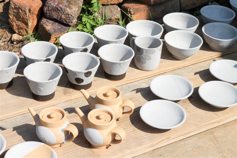 敷地内にあるやちむん