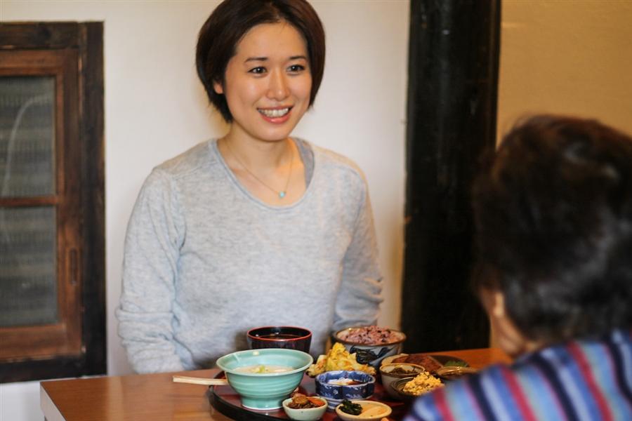 食事とゆんたく