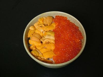 ウニイクラ丼（函館朝市）