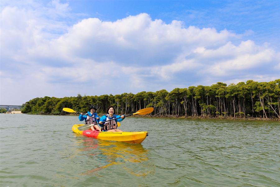 カヤックは2～3人乗り
