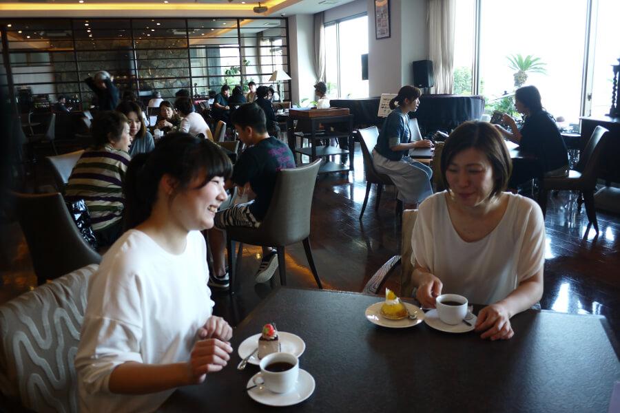 食後のコーヒーサービス 食後のコーヒーサービス