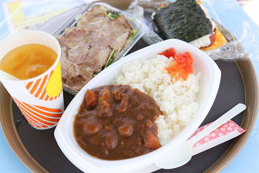 宮古牛を贅沢に使ったカレー