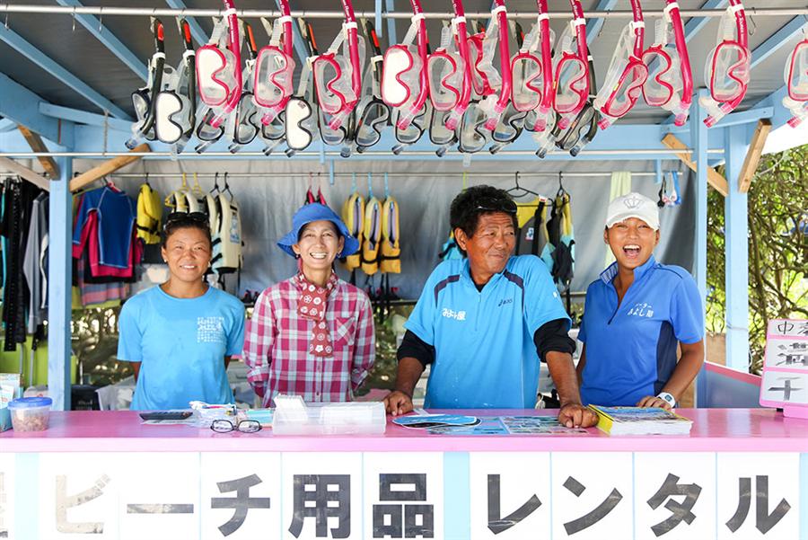 栄吉さんやスタッフの人