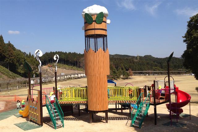 幼稚園ぐらいの子供でも遊べる遊具があります 嬉野総合運動公園(みゆき公園)