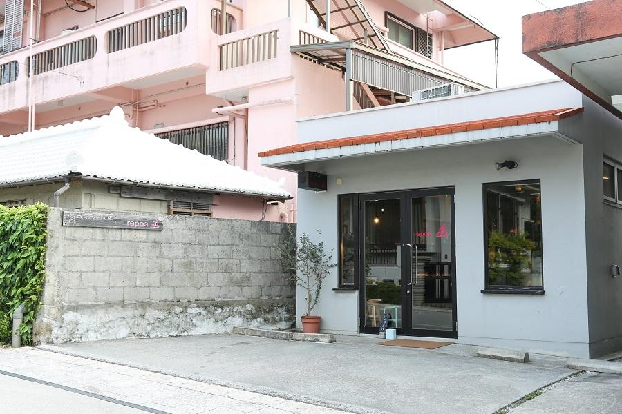 集落内に店舗を構える「ルポ」