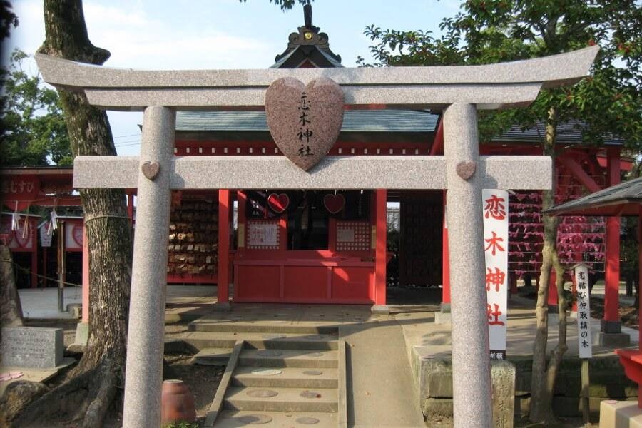 「恋木鳥居」にはハートが10個
