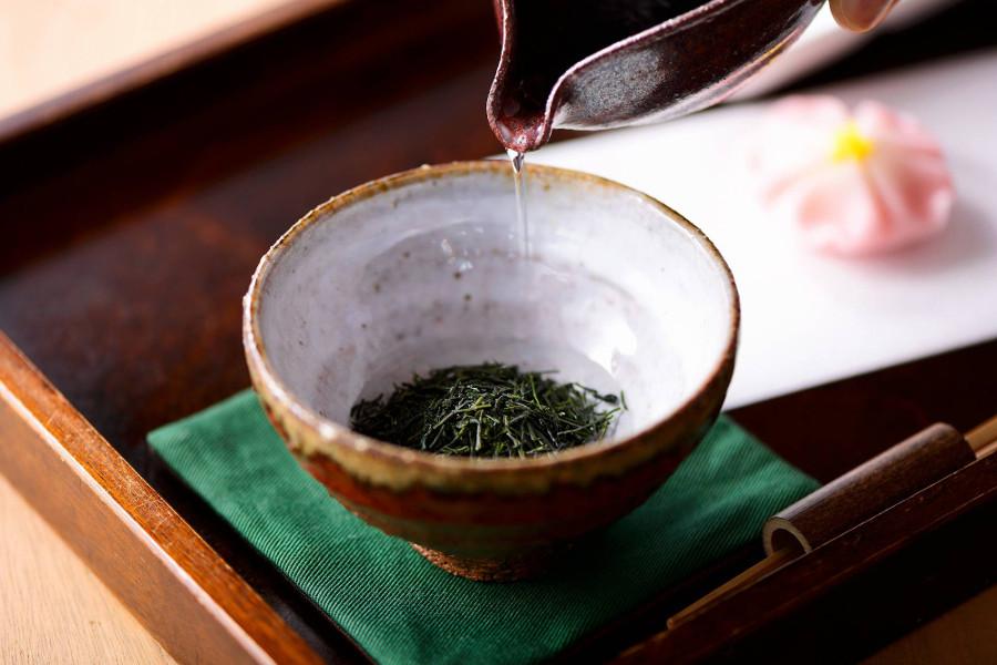 伝統本玉露の「しずく茶」は極上のひとしずく