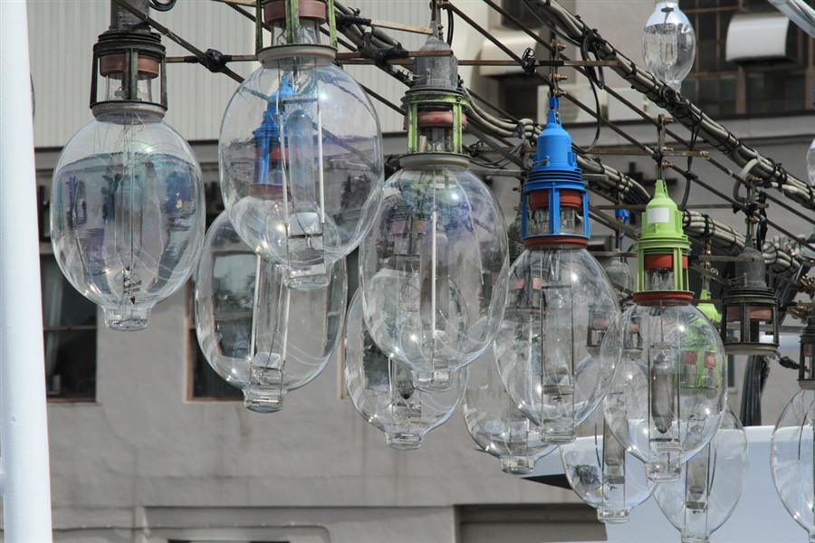 小樽運河・ふれあいの散歩道を北へ向かう