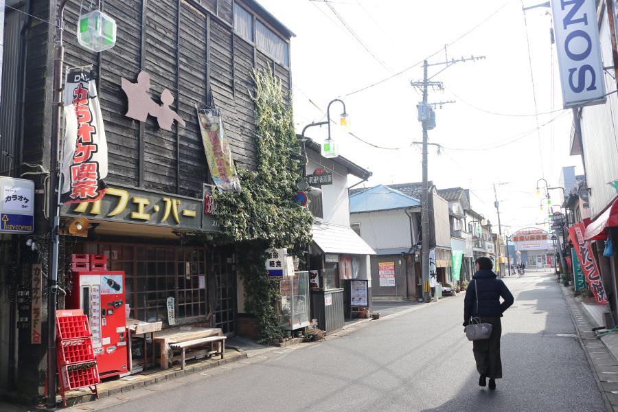 カフェ・バー　ブルヴァール