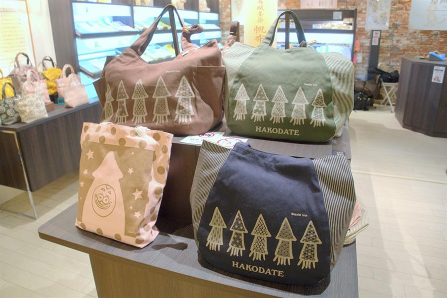 金森赤レンガ倉庫でお土産選び