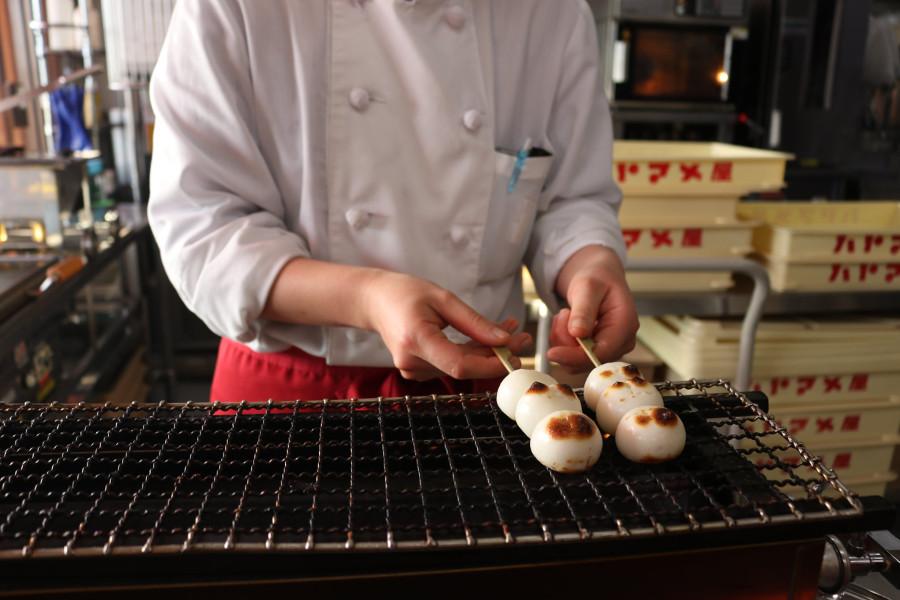 焼きたてのだんご