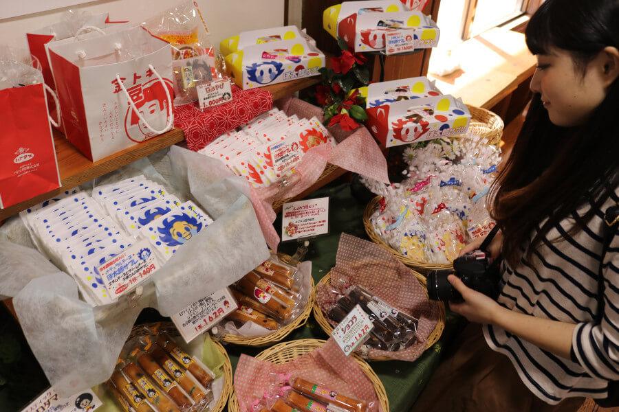 洋菓子から和菓子、時代を超えて愛される懐かしの銘菓もたくさん