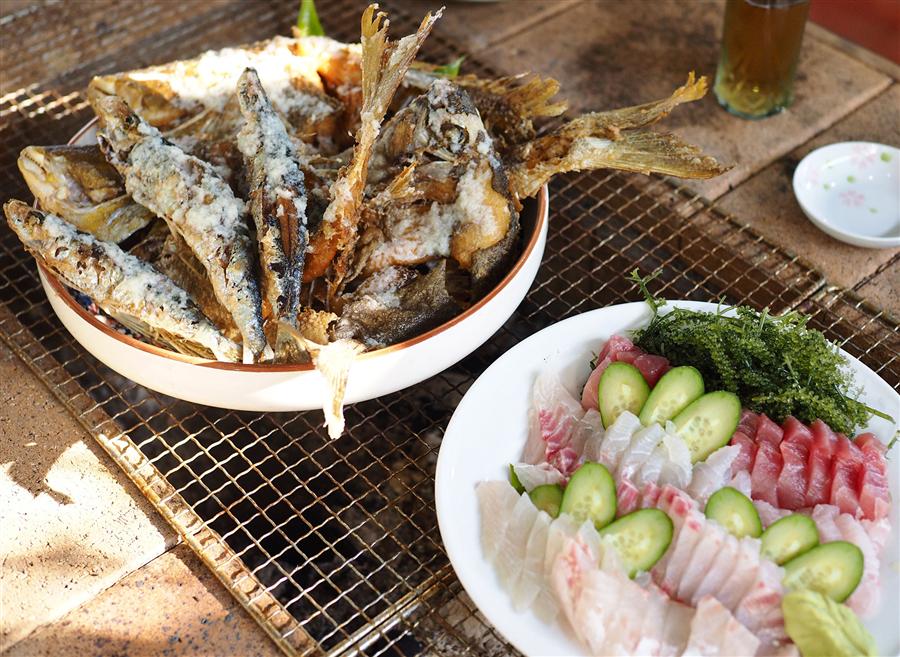 アイゴやタマンのお刺身、ヤマトミジュンやタマンの唐揚げ