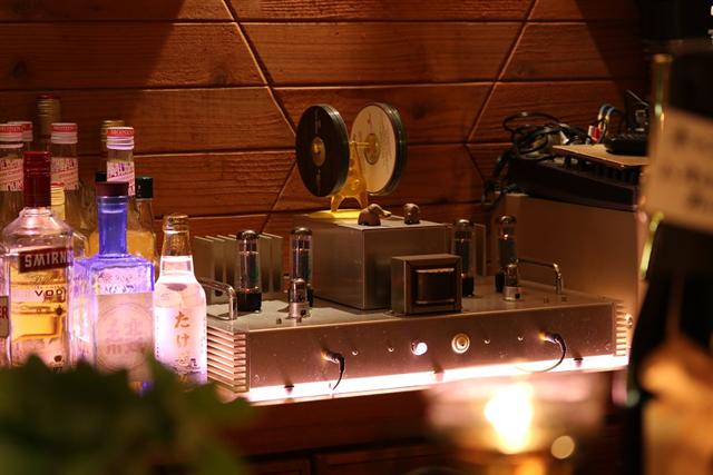 ELEPHANT CAFFEの店内