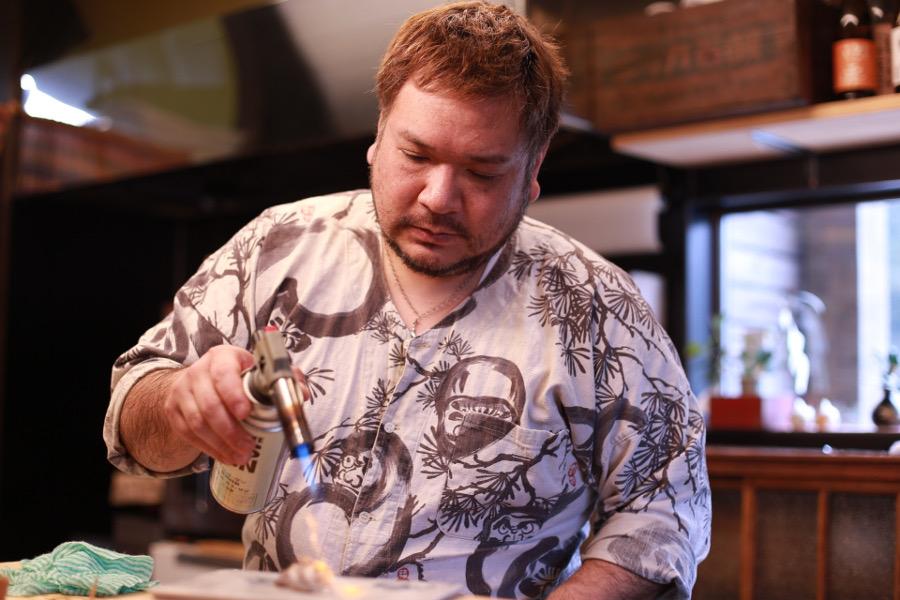 特製のタレや天草の塩を使い仕上げられるため、しょうゆいらず