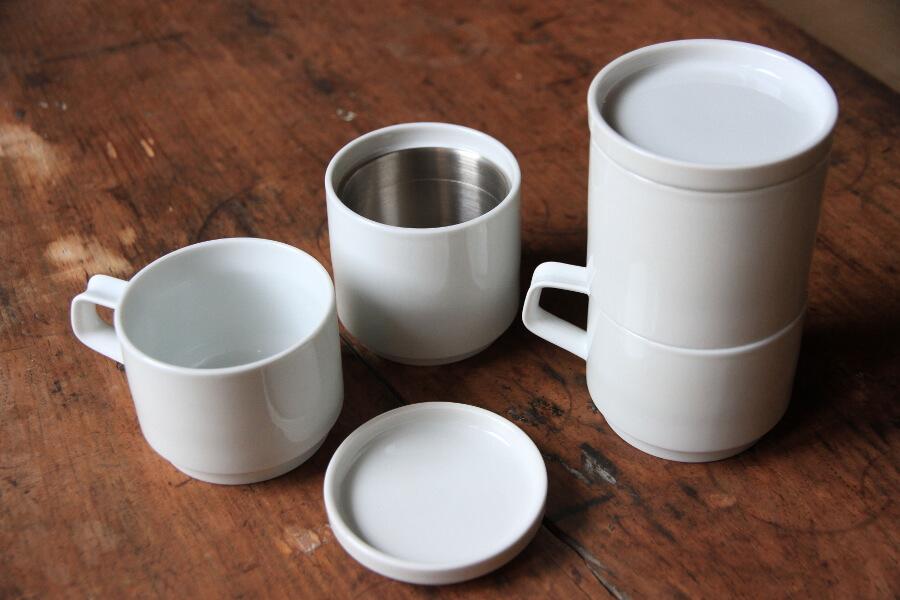 グッドデザイン賞を受賞したコーヒーメーカー「FABO」。ステンレス製のフィルターとカップがセットになっており、ペーパーフィルターは不要。エコでスタイリッシュなデザインが人気です