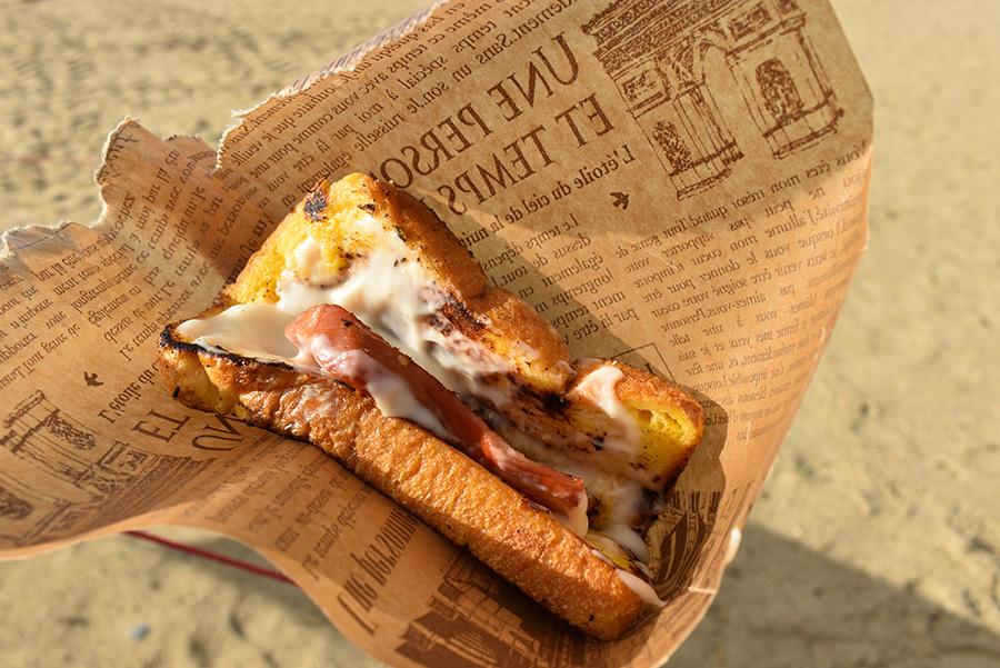 朝からアクティブに美しいビーチを満喫