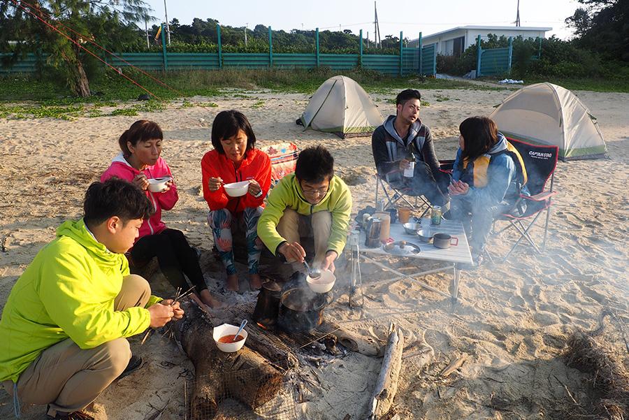 朝からアクティブに美しいビーチを満喫