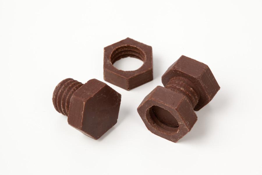 ネジをくるくる回して締めて遊べるチョコ ネジをくるくる回して締めて遊べるチョコ