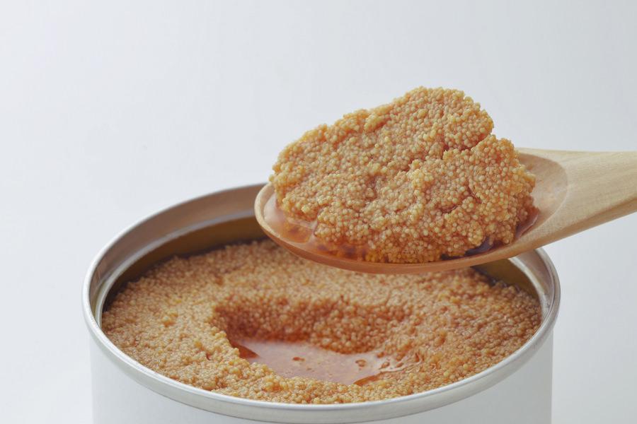 「缶明太子 油漬け」。プチプチとした粒感が際立ち、食感も楽しめます