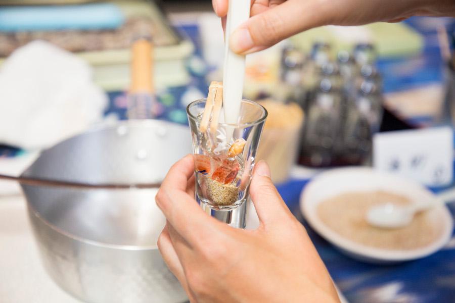 楽しかった壱岐を思い出しながら、美しい海の世界を作っていきます