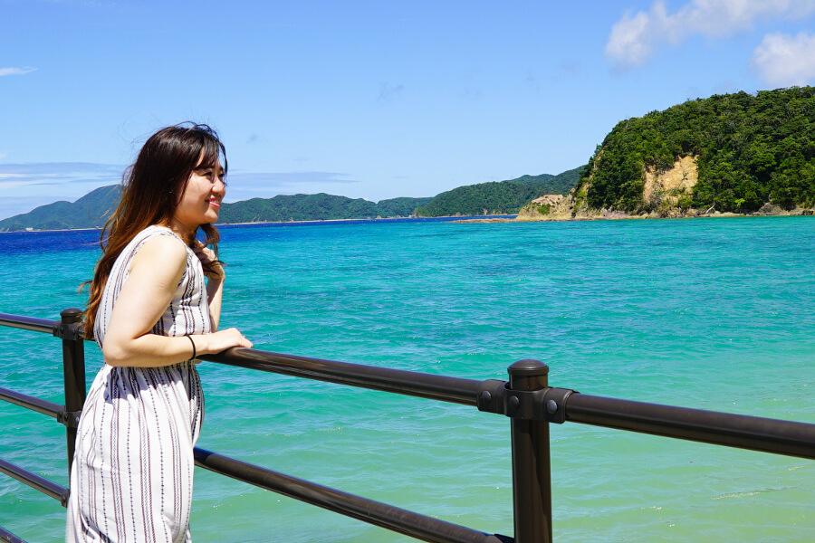 青のグラデーションが広がる光景は、どこを切り取ってもSNS映え間違いなしです