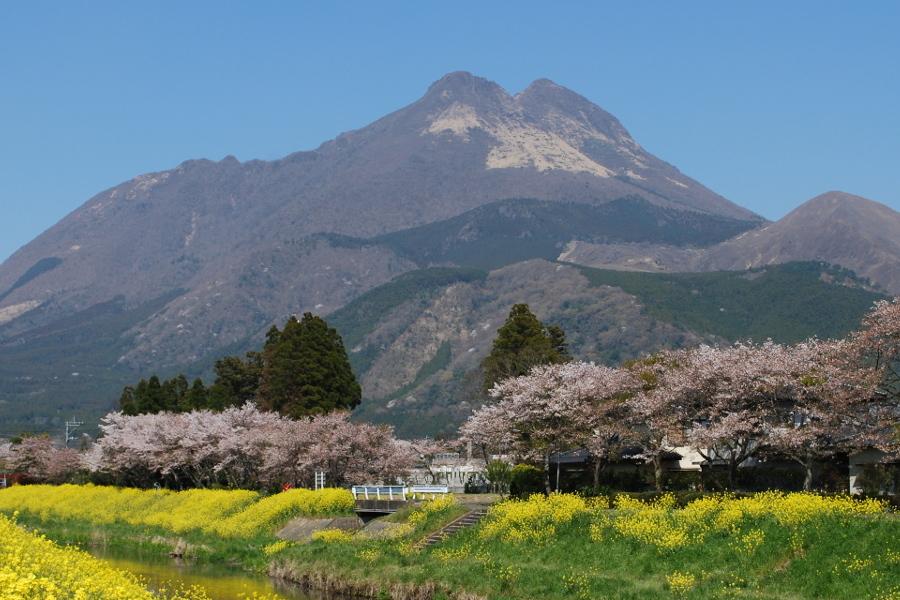 由布岳