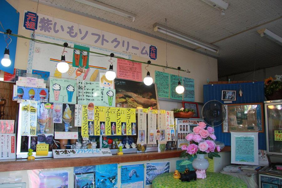 店内のテーブルに座って味わうこともできます