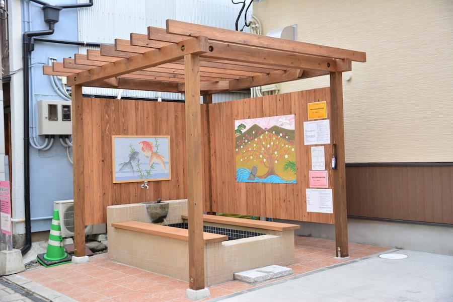リニューアルで新設された足湯