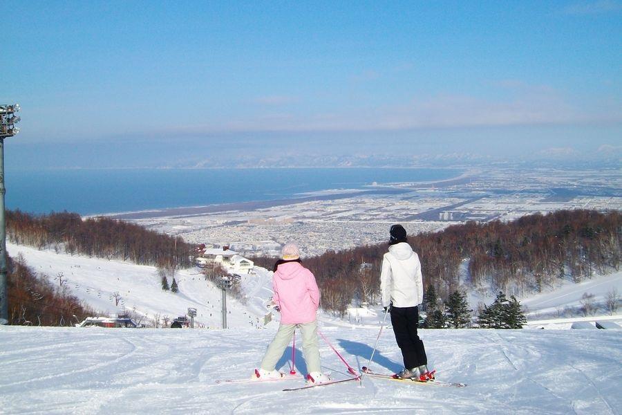 リゾートライナー＿サッポロテイネ1