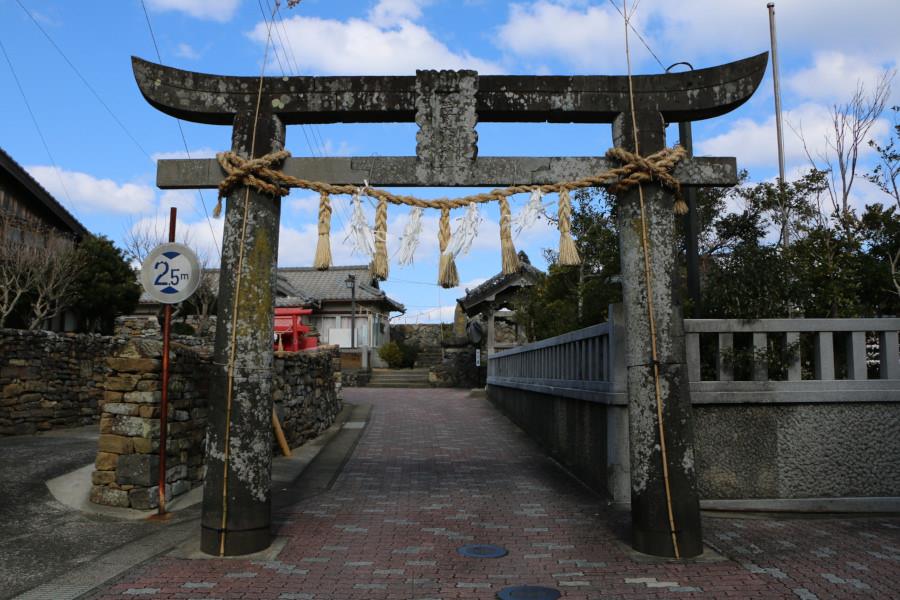勝本の総鎮守で、勝利の神や安産の神とも