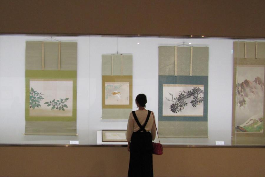 近代日本画の大家の作品も