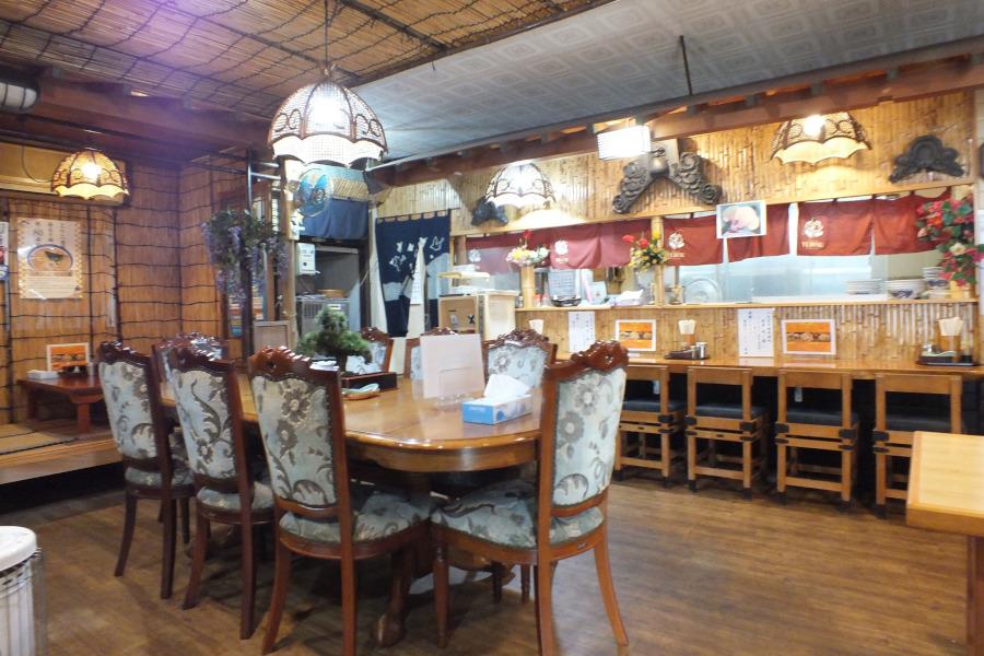 店内はすだれが印象的で家庭的な雰囲気 店内はすだれが印象的で家庭的な雰囲気