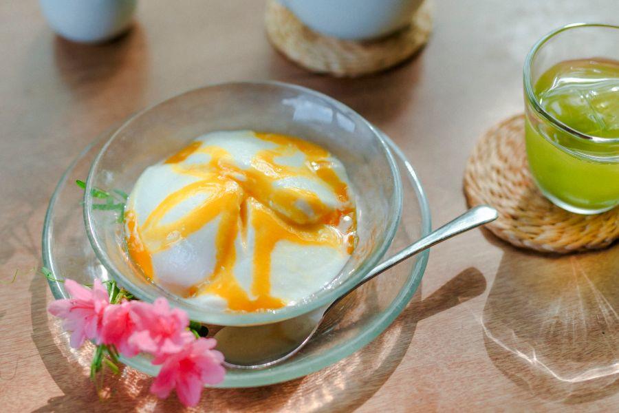 こだわりのお茶と杏仁豆腐が楽しめる「お茶のこセット」918円