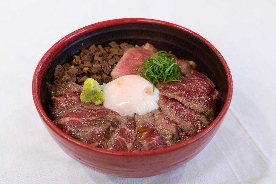 あか牛の三協グループ「あか牛丼」
