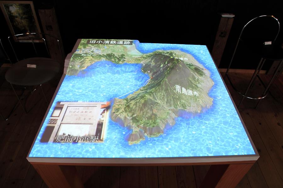 旧小浜鉄道は1927年から13年の11年間運行。その様子をジオラマで再現しています