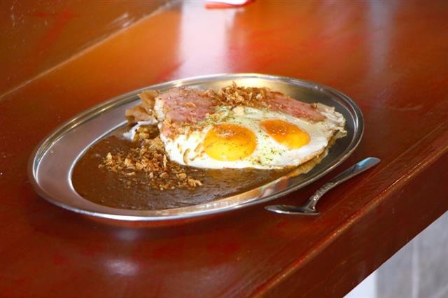 カレーヤジョニー３
