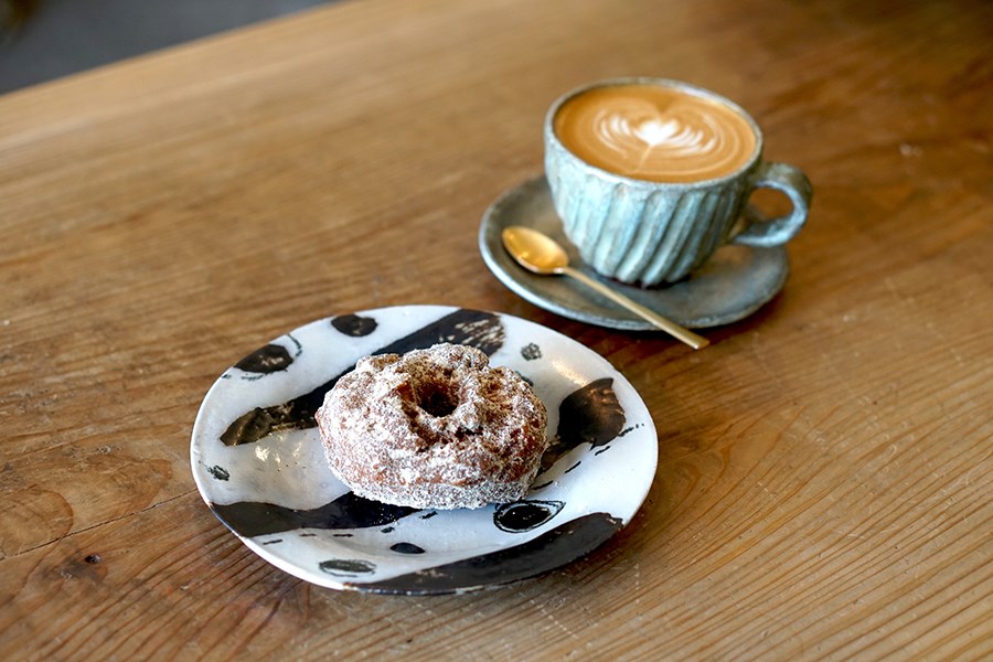 外はカリッと中はふわふわなドーナツ