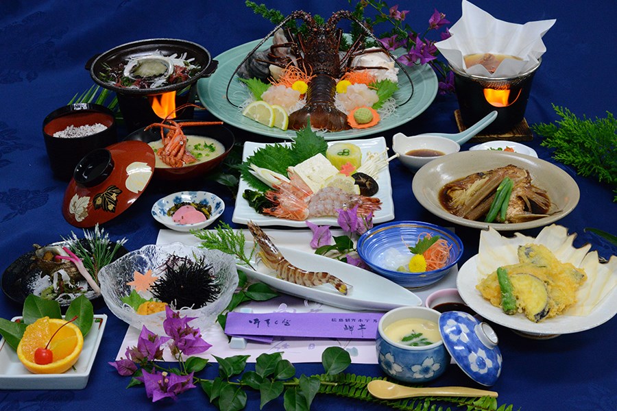 天草の海で育った新鮮な旬の海の幸を味わえるコース料理