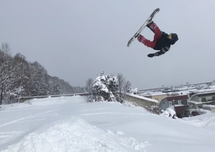 バックフリップ